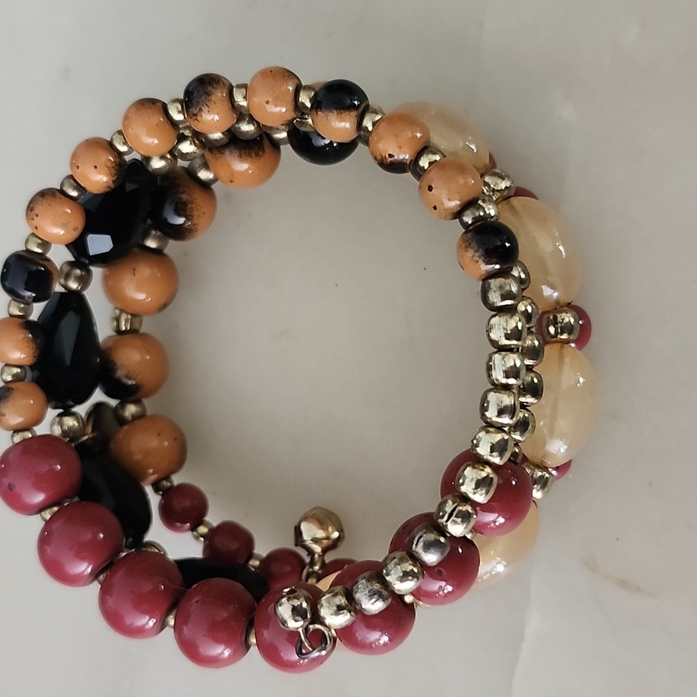 Source Unknown Red And Black Beaded Bracelet Set - image 6